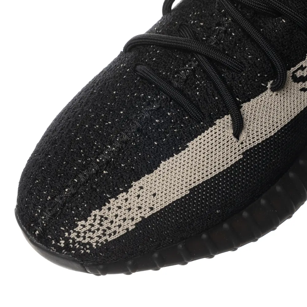 Yeezy Boost 350 Oreo 3 Yeezy Boost 350 Oreo - Image 3