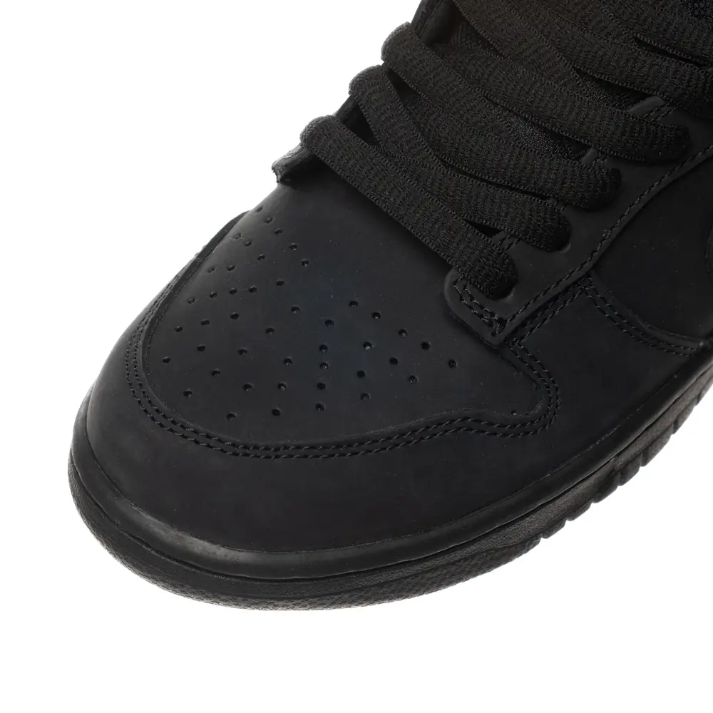 Nike SB Dunk Low Supreme 94 Black 3 Nike SB Dunk Low Supreme 94 Black - Image 3