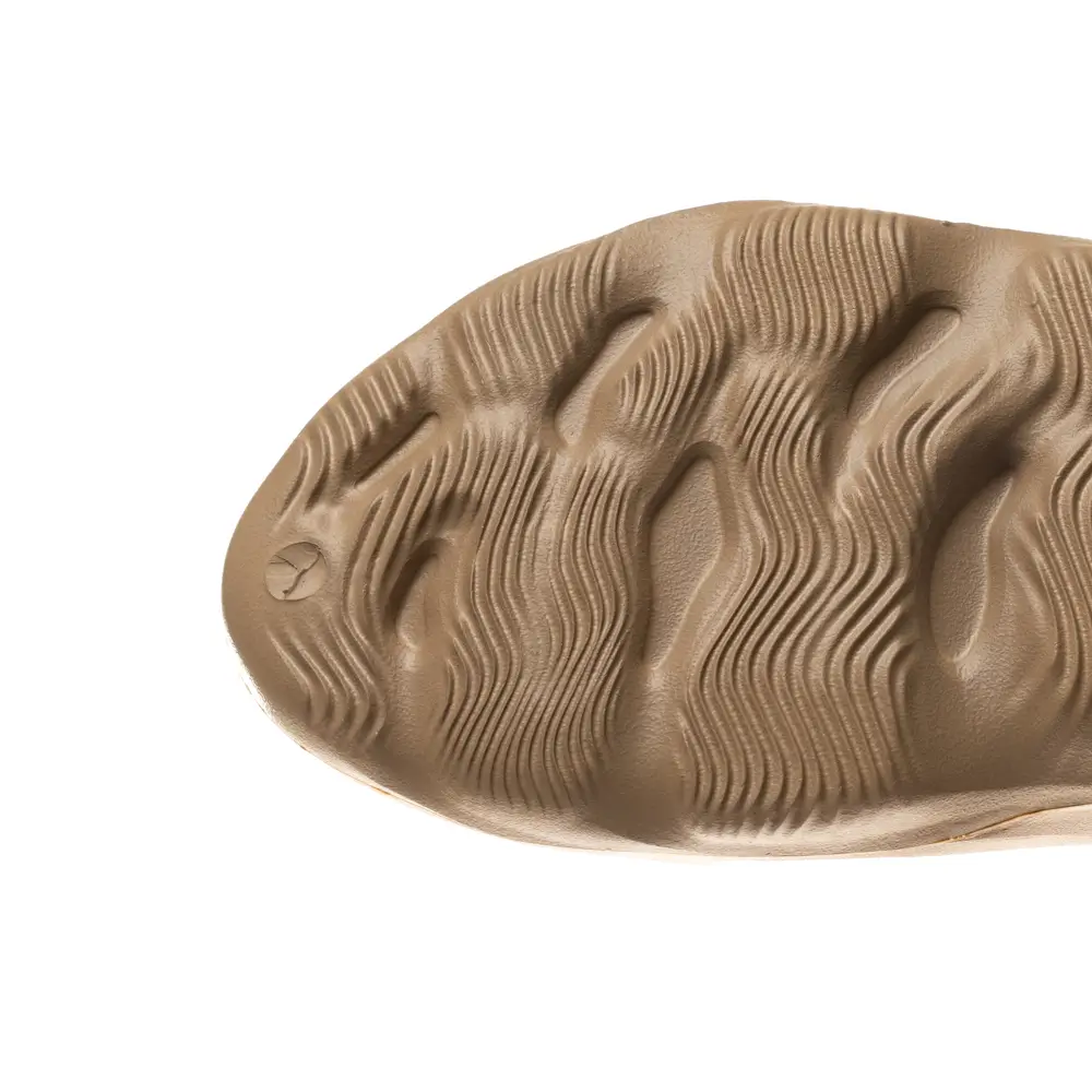 Yeezy Foam Runner Clay Taupe 4 Yeezy Foam Runner Clay Taupe - Image 4