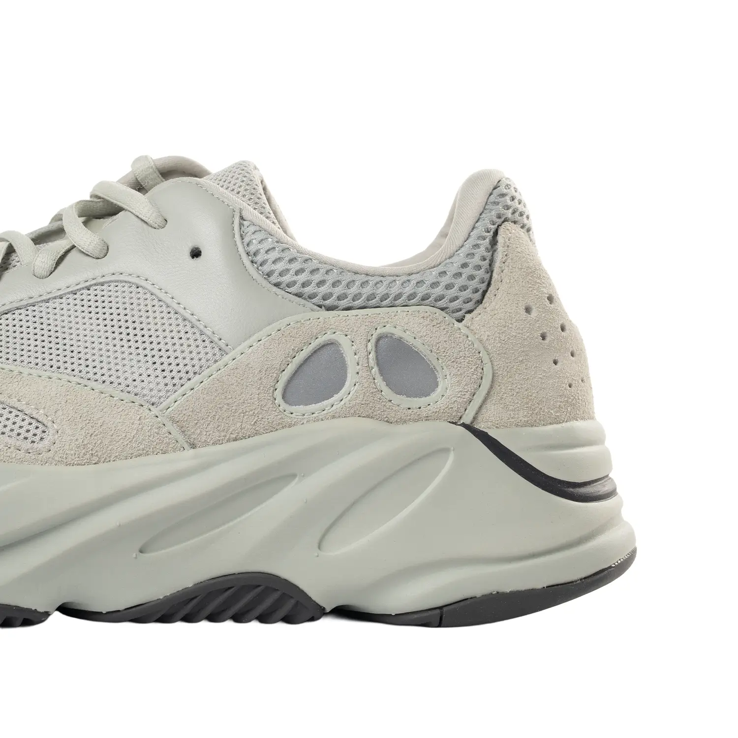 Yeezy Boost 700 Salt 2 Yeezy Boost 700 Salt - Image 2