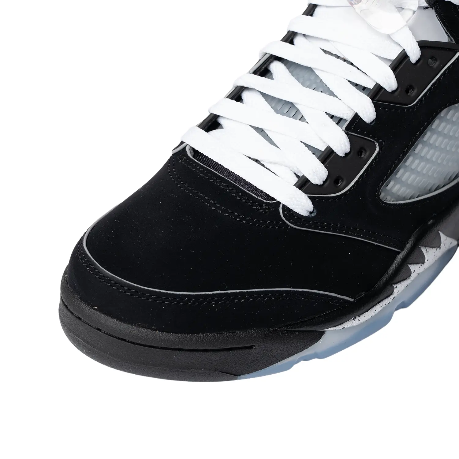 Jordan 5 Retro OG Black Metallic Reimagined 3 Jordan 5 Retro OG Black Metallic Reimagined - Image 3