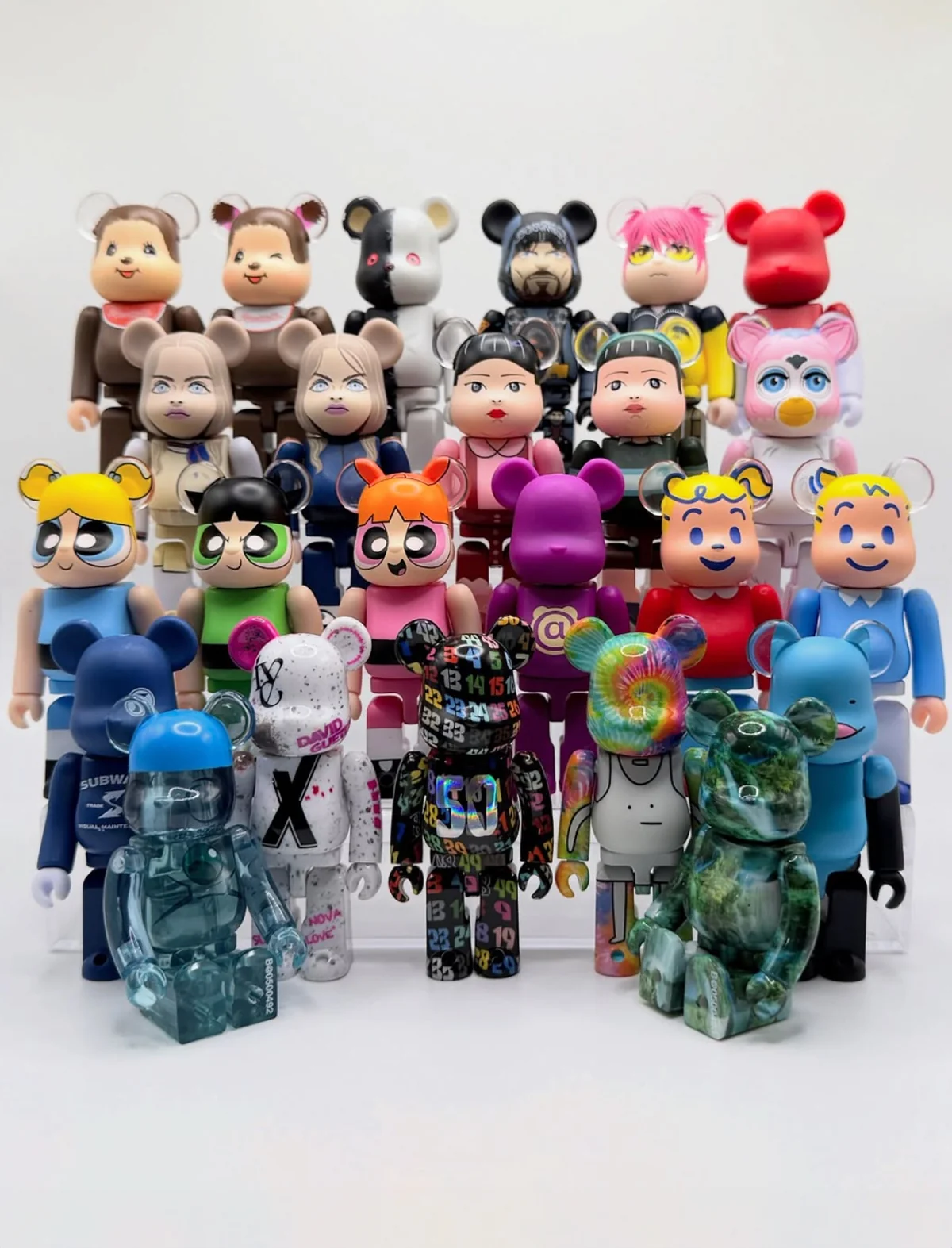 BEARBRICK SERIES 50 100% (SINGLE PIECE) 1 BEARBRICK SERIES 50 100% (SINGLE PIECE)