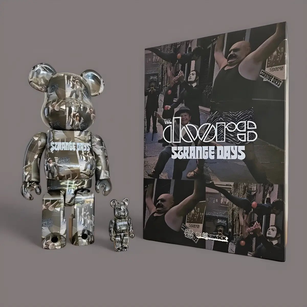 BE@RBRICK The Doors “Strange Days” (100%+400%) 2 BE@RBRICK The Doors “Strange Days” (100%+400%) - Image 2