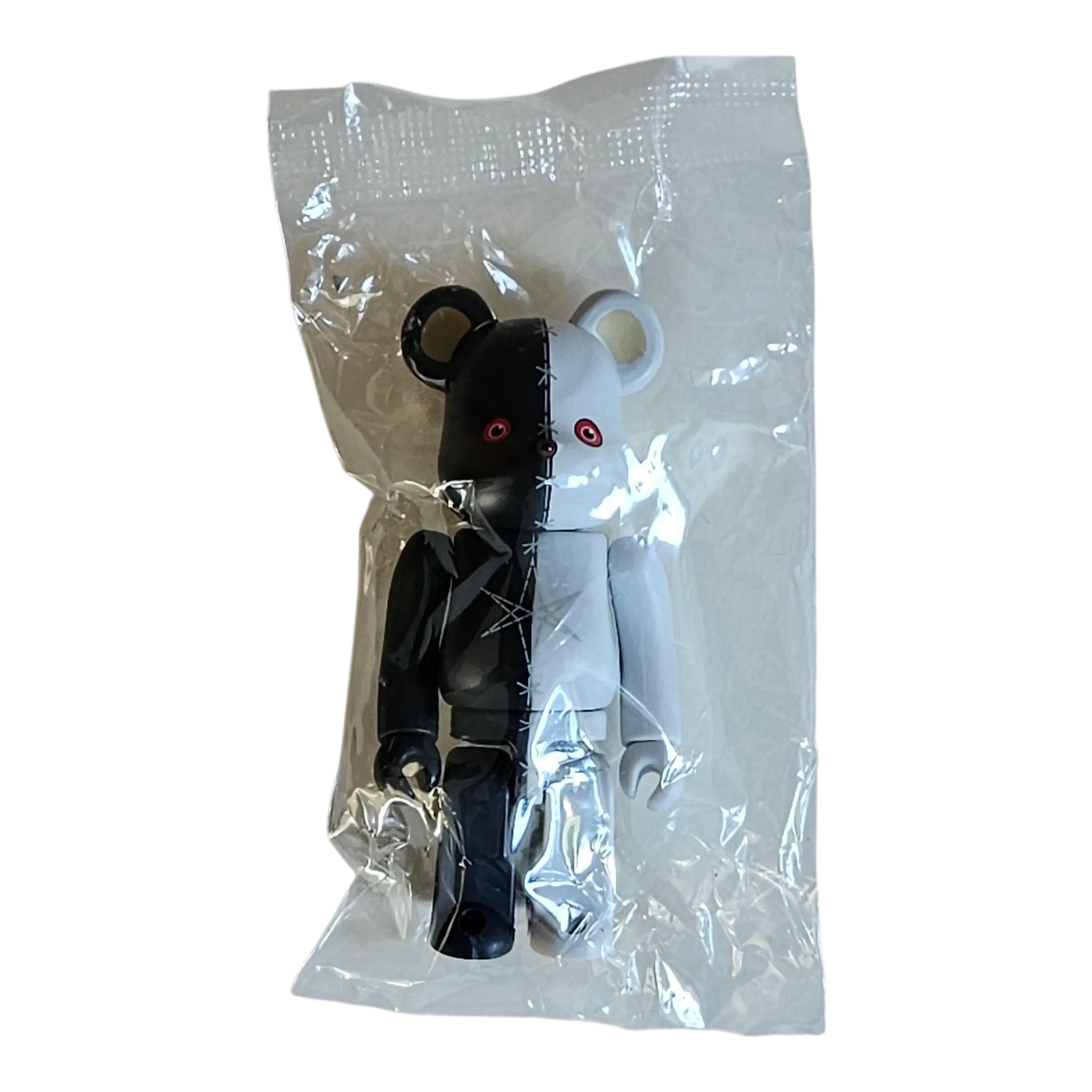 BE@RBRICK Series 50 Artist “Bring Me the Horizon” (100%) 3 BE@RBRICK Series 50 Artist “Bring Me the Horizon” (100%) - Image 3