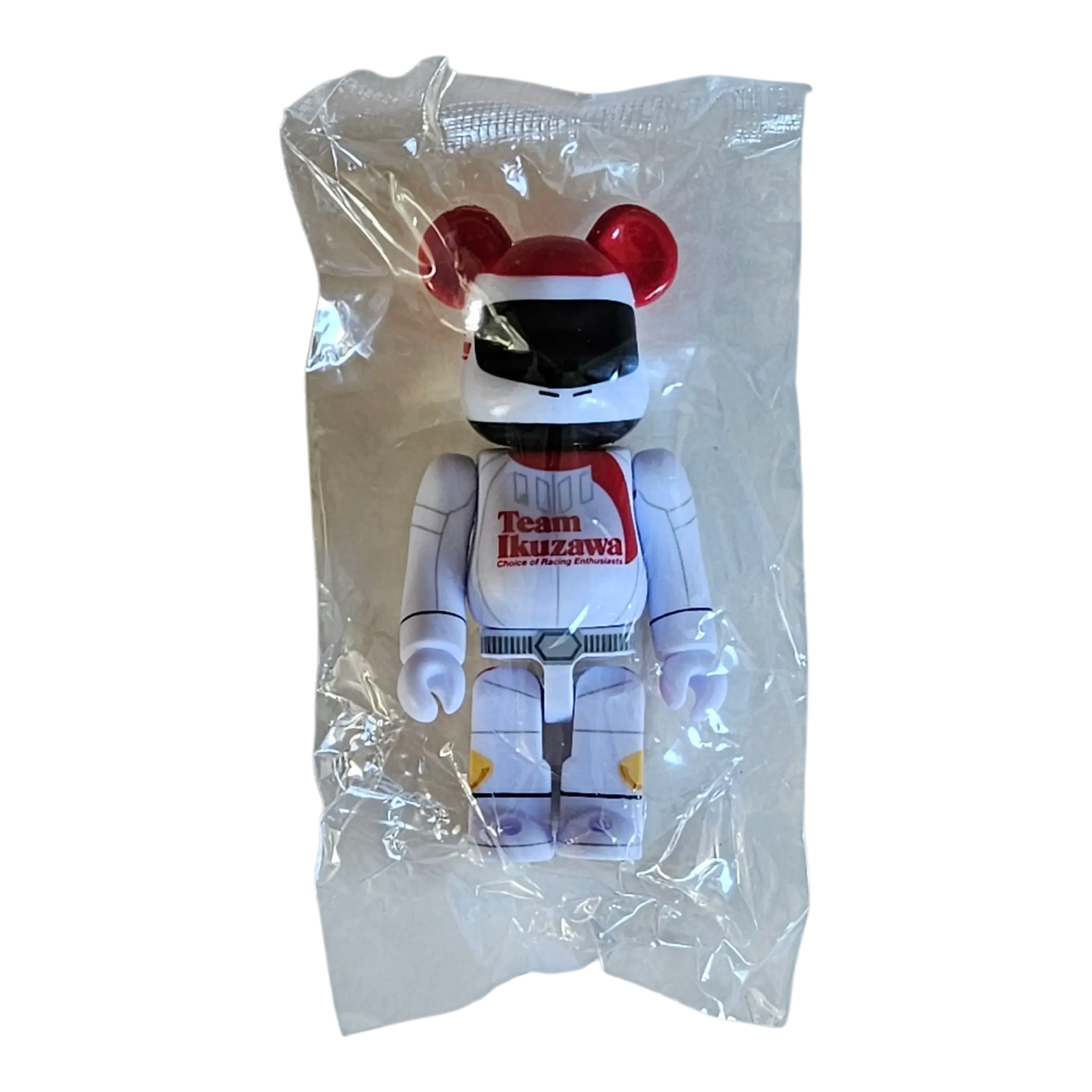 BE@RBRICK Series 50 Artist “Team Ikuzawa” (100%) – SECRET 3 BE@RBRICK Series 50 Artist “Team Ikuzawa” (100%) – SECRET - Image 3