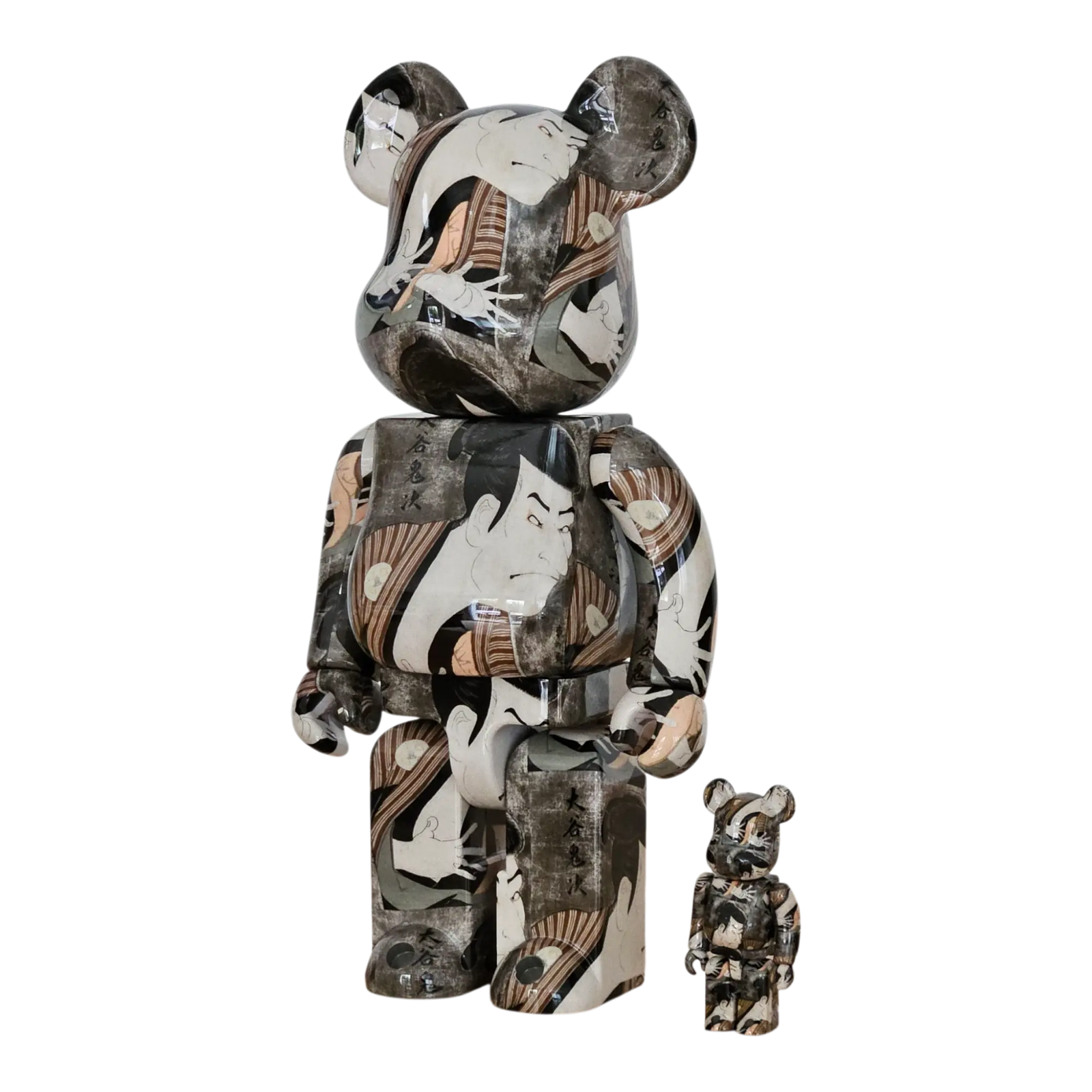 BE@RBRICK Toshusai Sharaku “Actor Otani Oniji III as the Footman (Yakko) Edohei” (100%+400%) 1 BE@RBRICK Toshusai Sharaku “Actor Otani Oniji III as the Footman (Yakko) Edohei” (100%+400%)